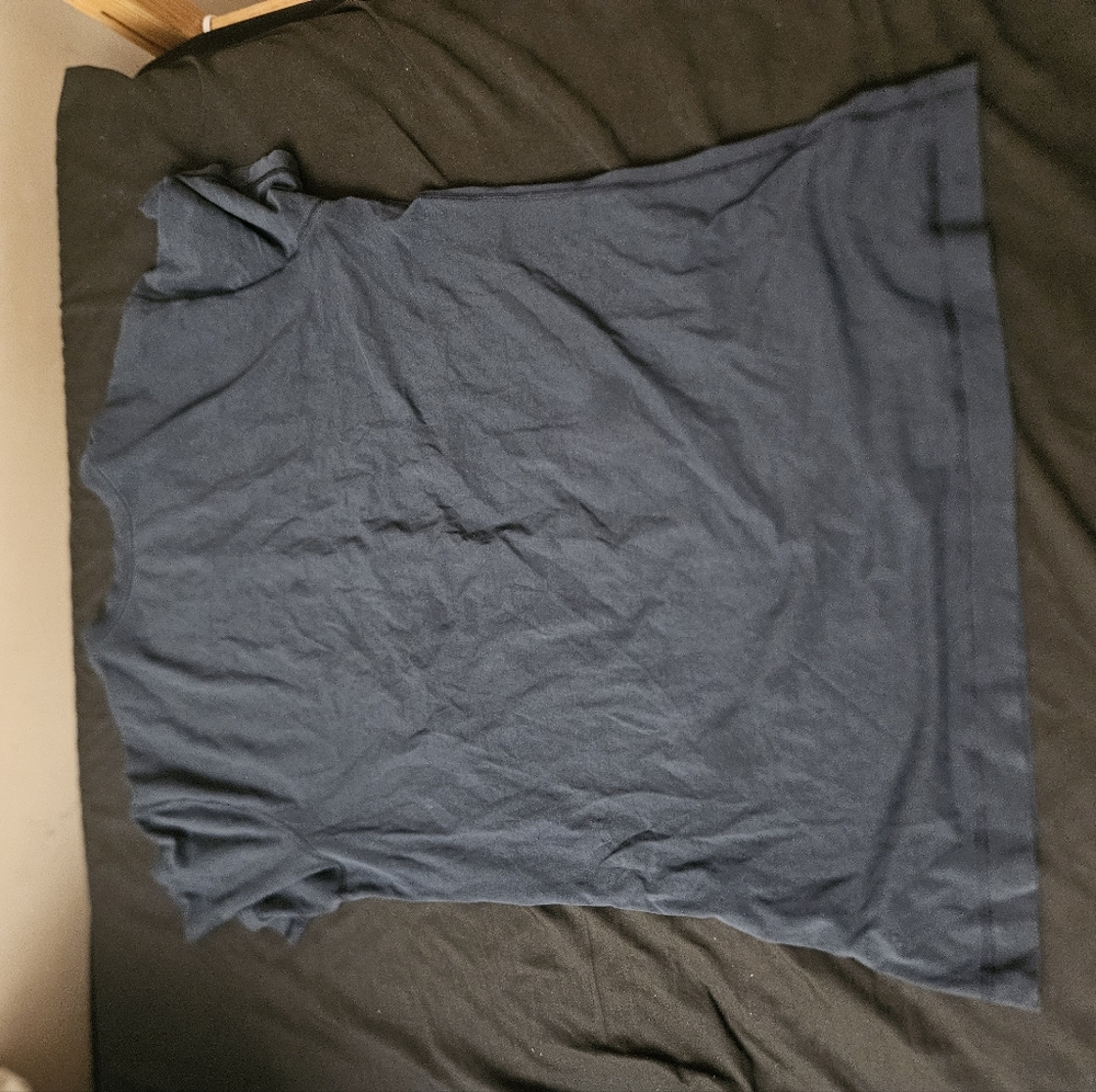 Lululemon v neck